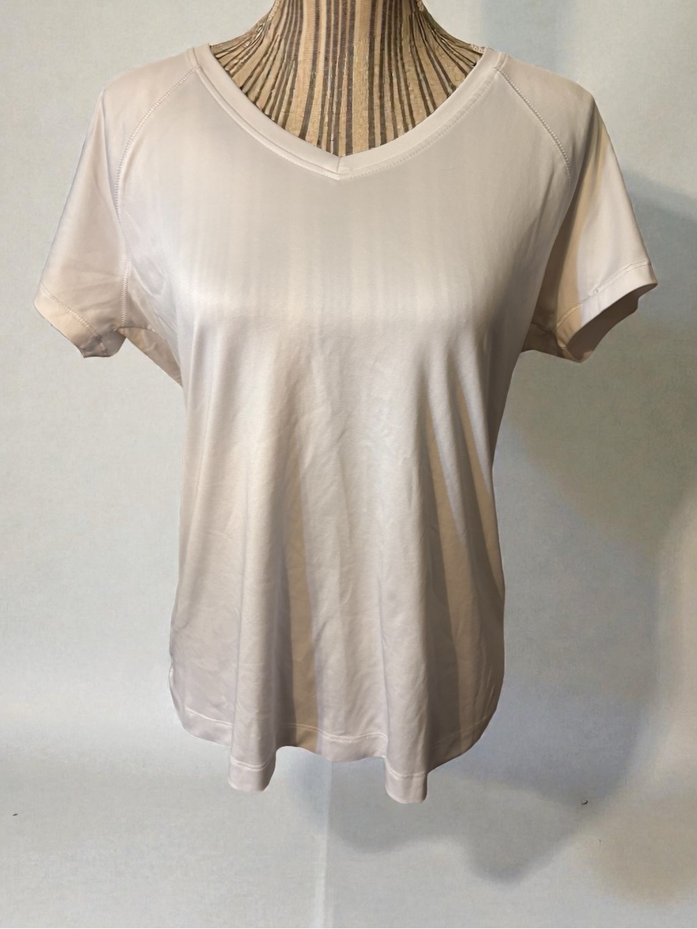 Danskin Now Tee Large (12-14) White V-Neck Short Sleeves Athletic Stretch